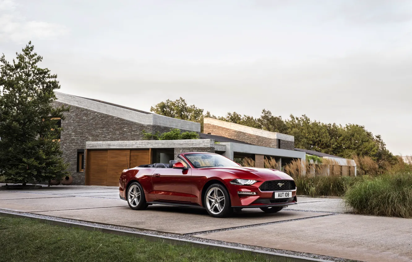 Photo wallpaper lawn, the building, Ford, Parking, convertible, 2018, dark red, Mustang Convertible