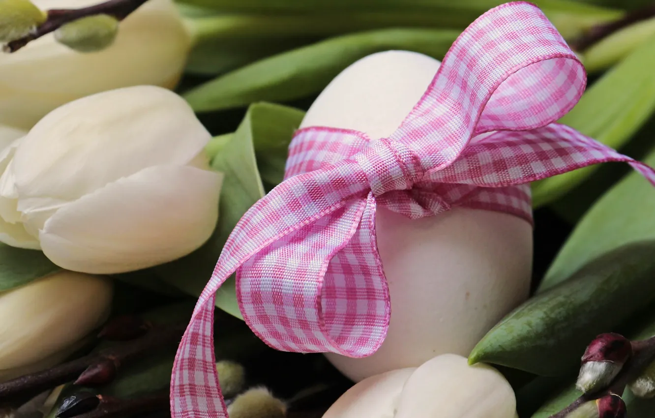 Photo wallpaper Flowers, Tulips, Easter, Eggs, Bouquet, Buds, Holiday