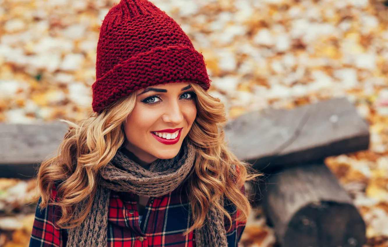 Photo wallpaper autumn, face, smile, model
