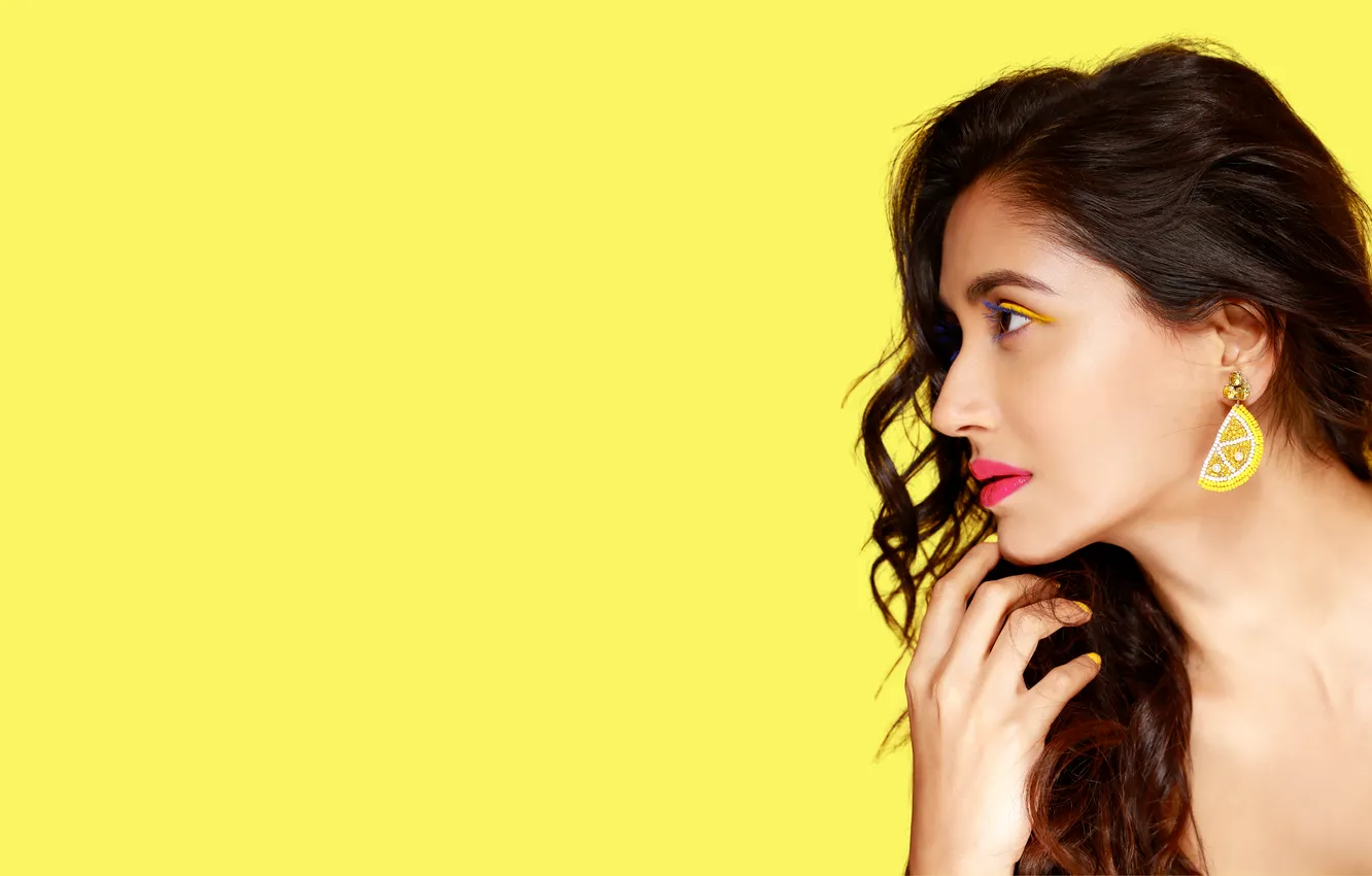 Photo wallpaper girl, hot, sexy, fashion, eyes, smile, beautiful, figure