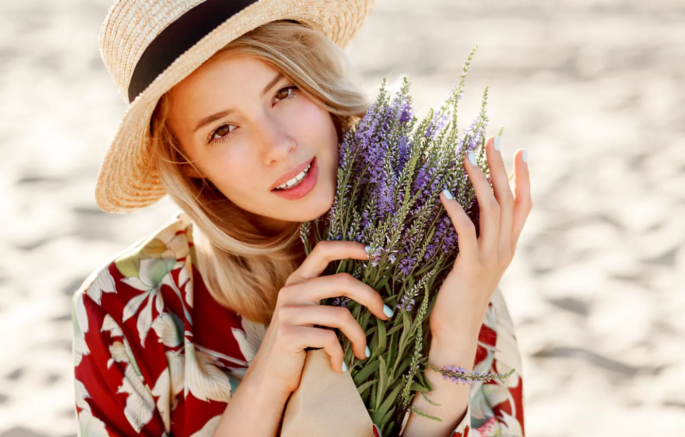 Photo wallpaper sand, girl, light, flowers, face, smile, shore, portrait