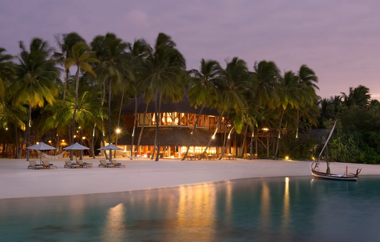 Photo wallpaper palm trees, the ocean, Villa, the evening, resort