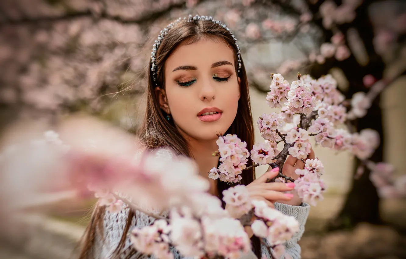 Photo wallpaper girl, nature, branch, spring, makeup, brunette, flowering, Anastasia Donskaya