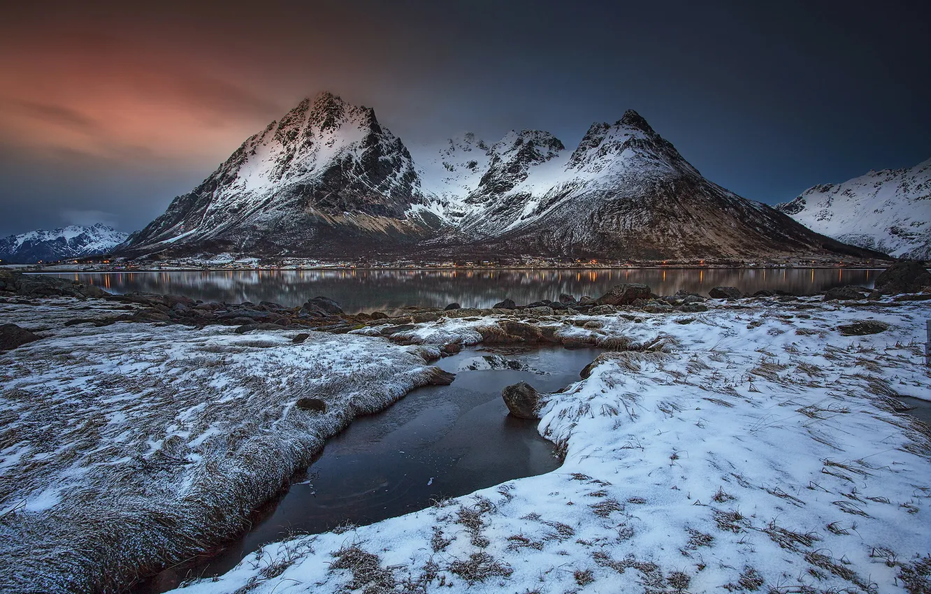 Photo wallpaper mountains, night, lake
