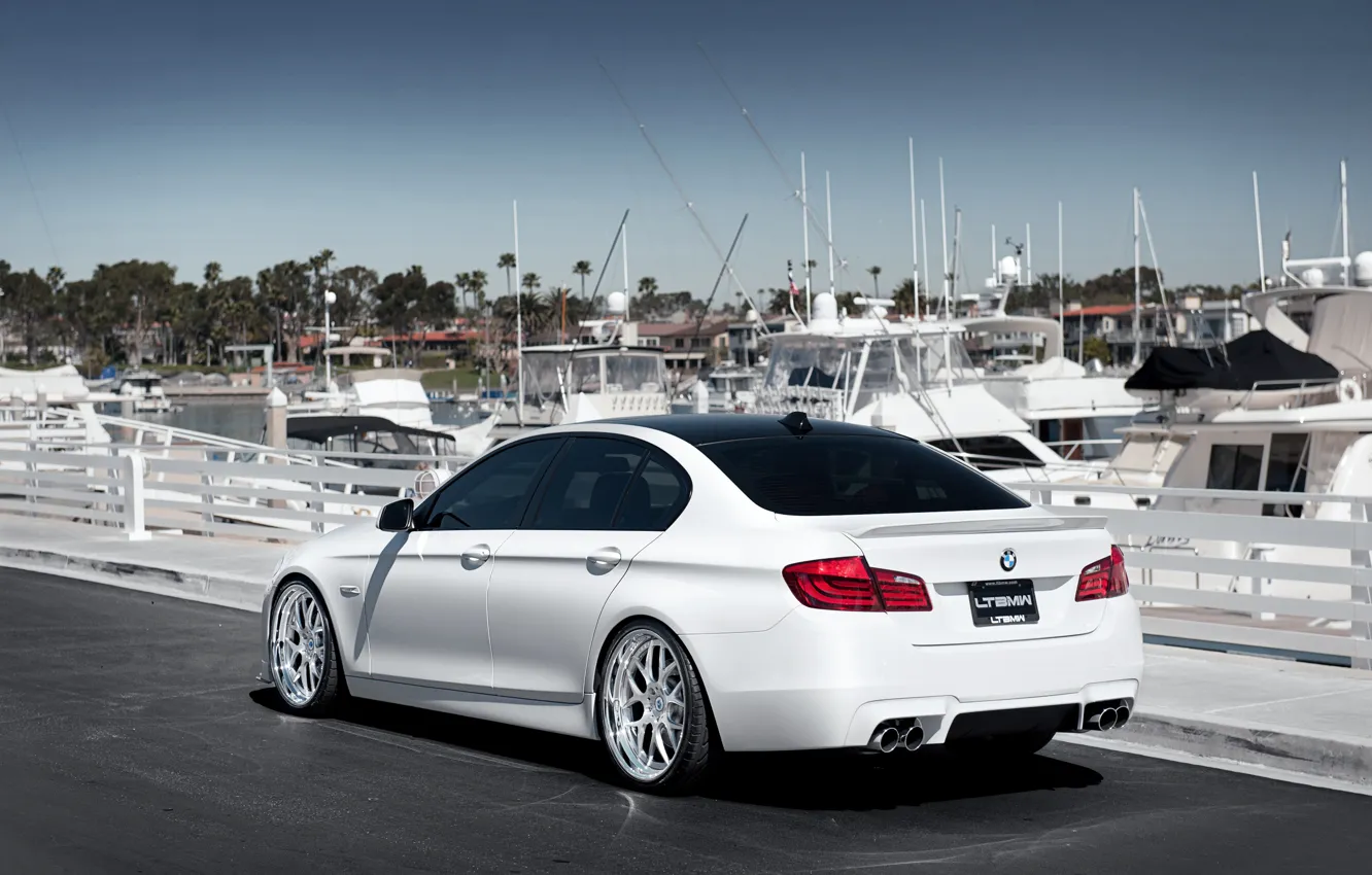 Photo wallpaper BMW, yachts, BMW, pier, white, white, F10, 5 Series