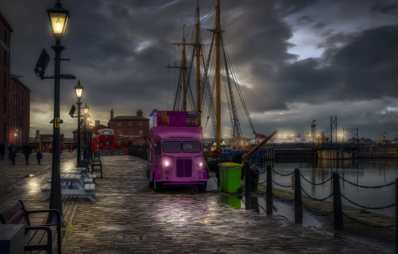 Photo wallpaper Liverpool, England, Albert Dock