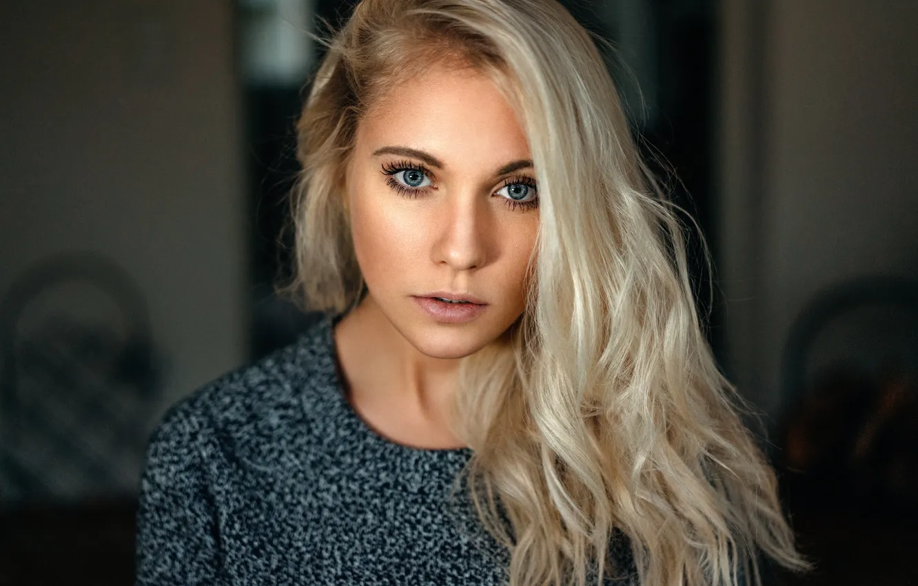 Photo wallpaper portrait, Sara, Martin Kuhn