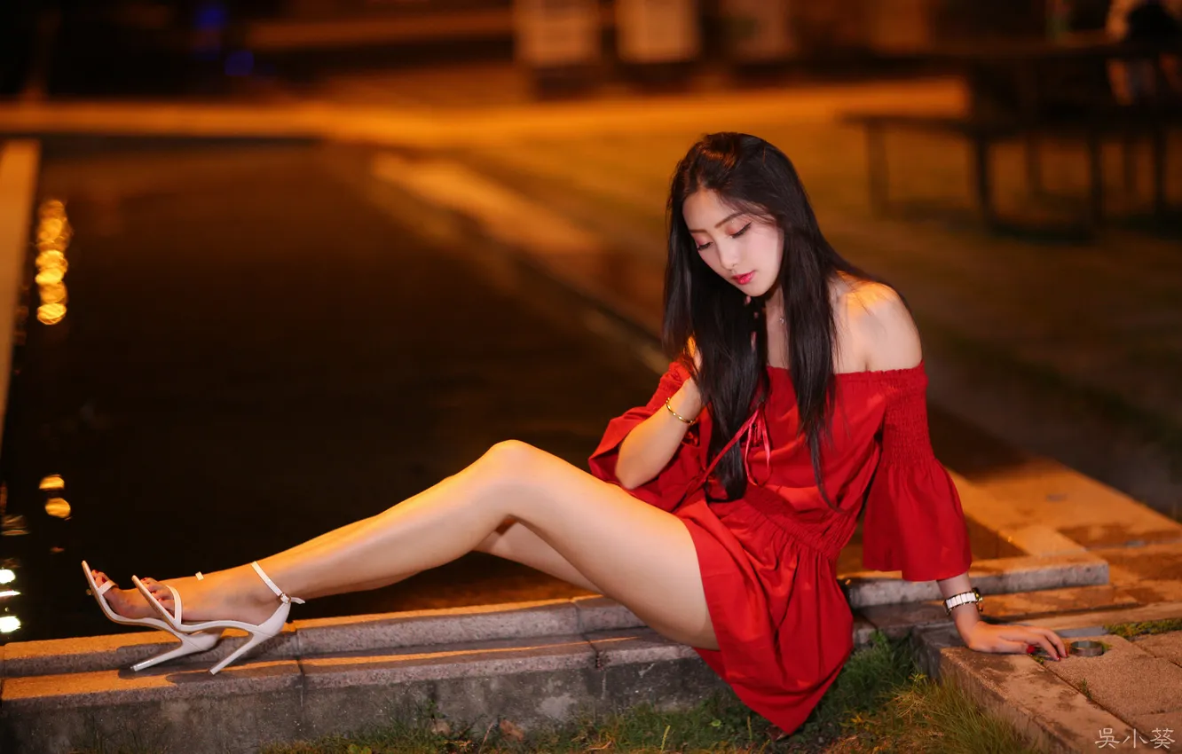 Photo wallpaper night, pose, model, portrait, pool, makeup, figure, dress