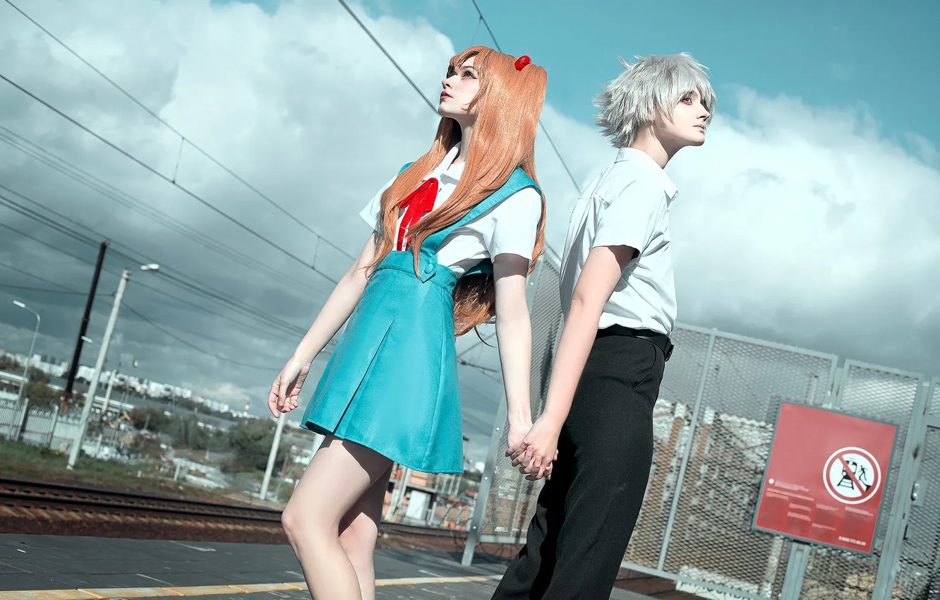 Photo wallpaper rails, station, hands, pair, railroad, image, outfits, costumes