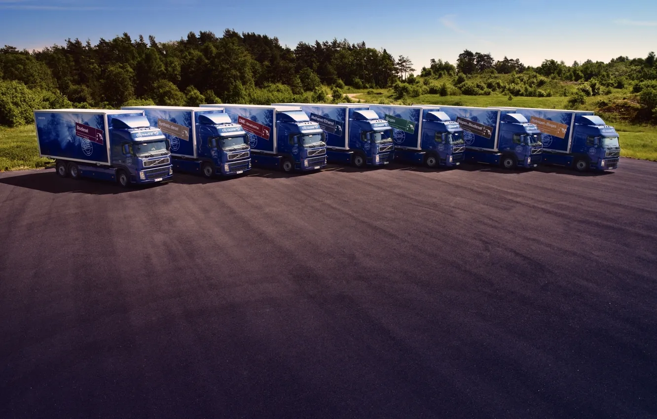 Photo wallpaper Volvo, Truck, car