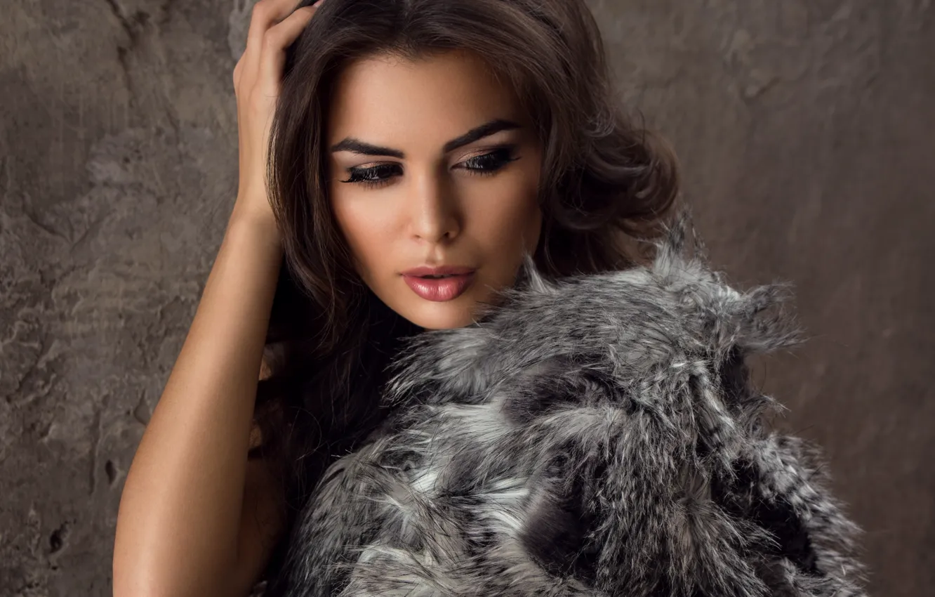 Photo wallpaper look, girl, eyelashes, model, hands, makeup, lipstick, fur