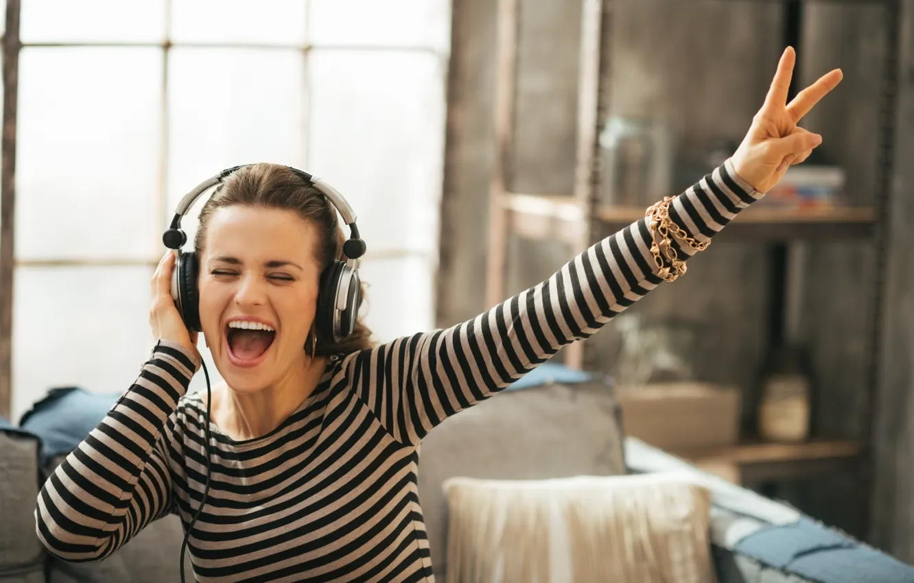 Photo wallpaper headphones, joy, singing
