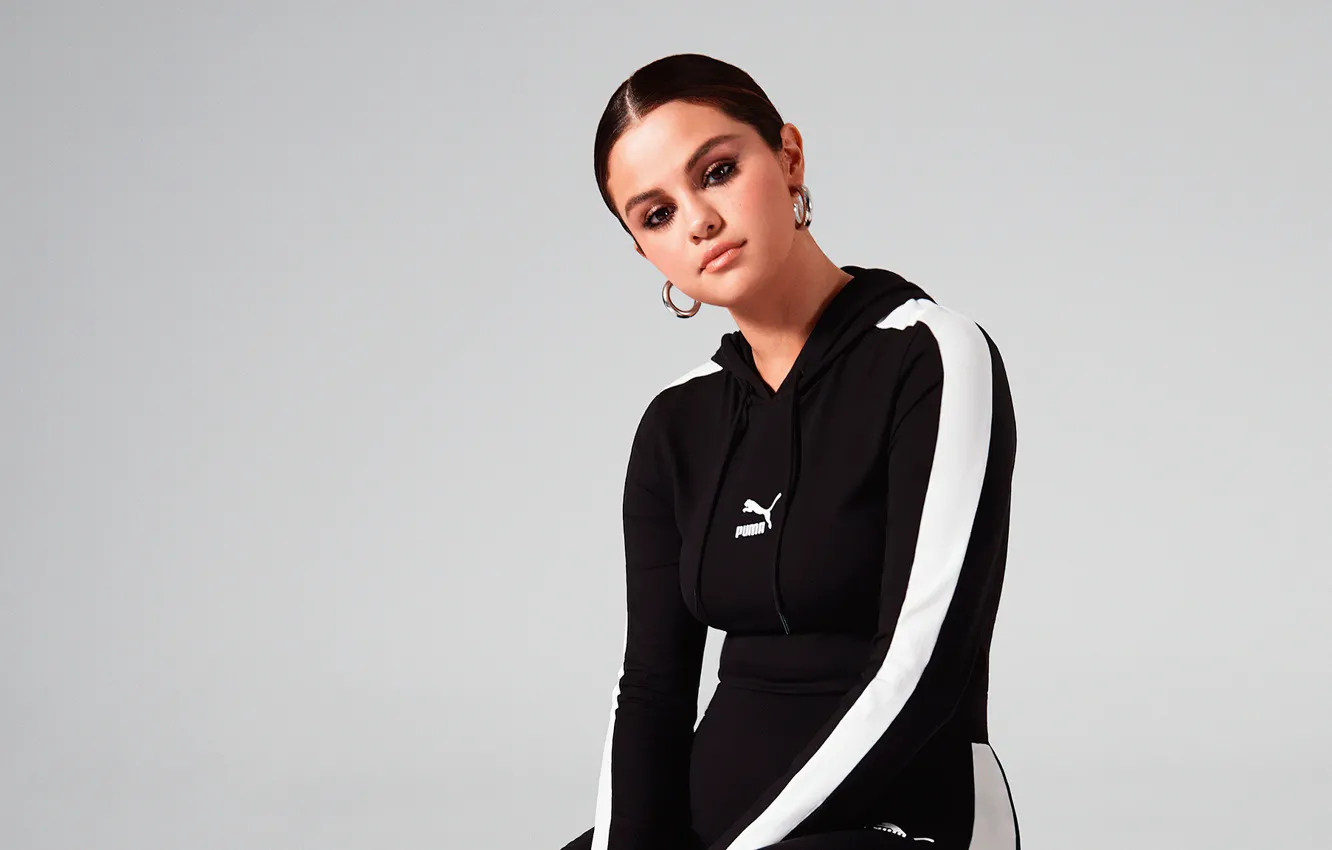 Photo wallpaper look, girl, portrait, singer, Selena Gomez