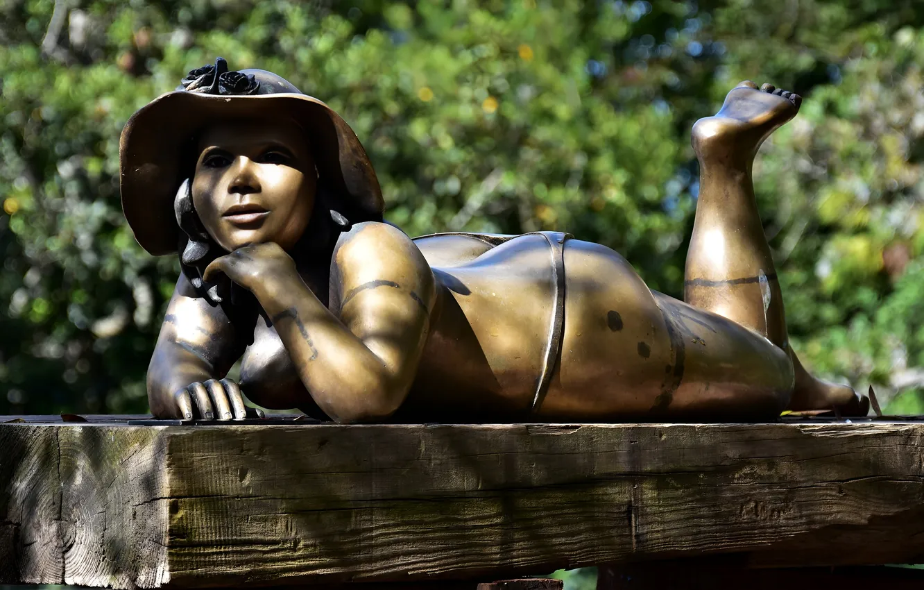 Photo wallpaper Park, sculpture, bronze, the figure of a woman