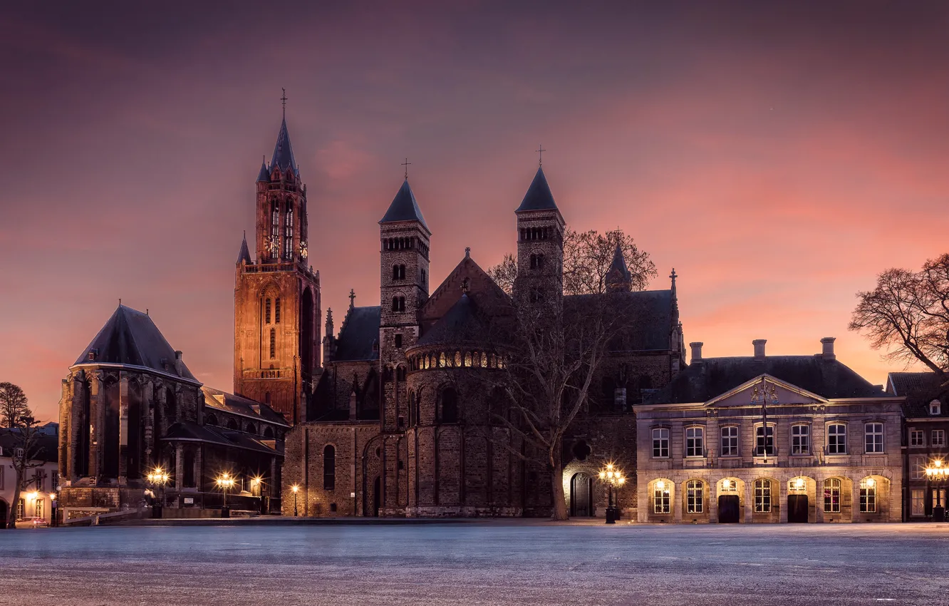 Photo wallpaper the sky, trees, lights, home, area, lights, Church, temple