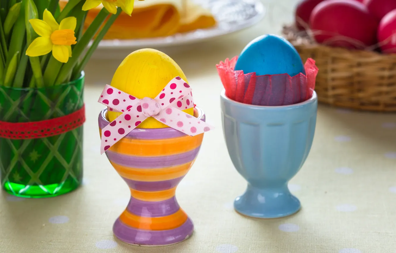Photo wallpaper eggs, Easter, daffodils