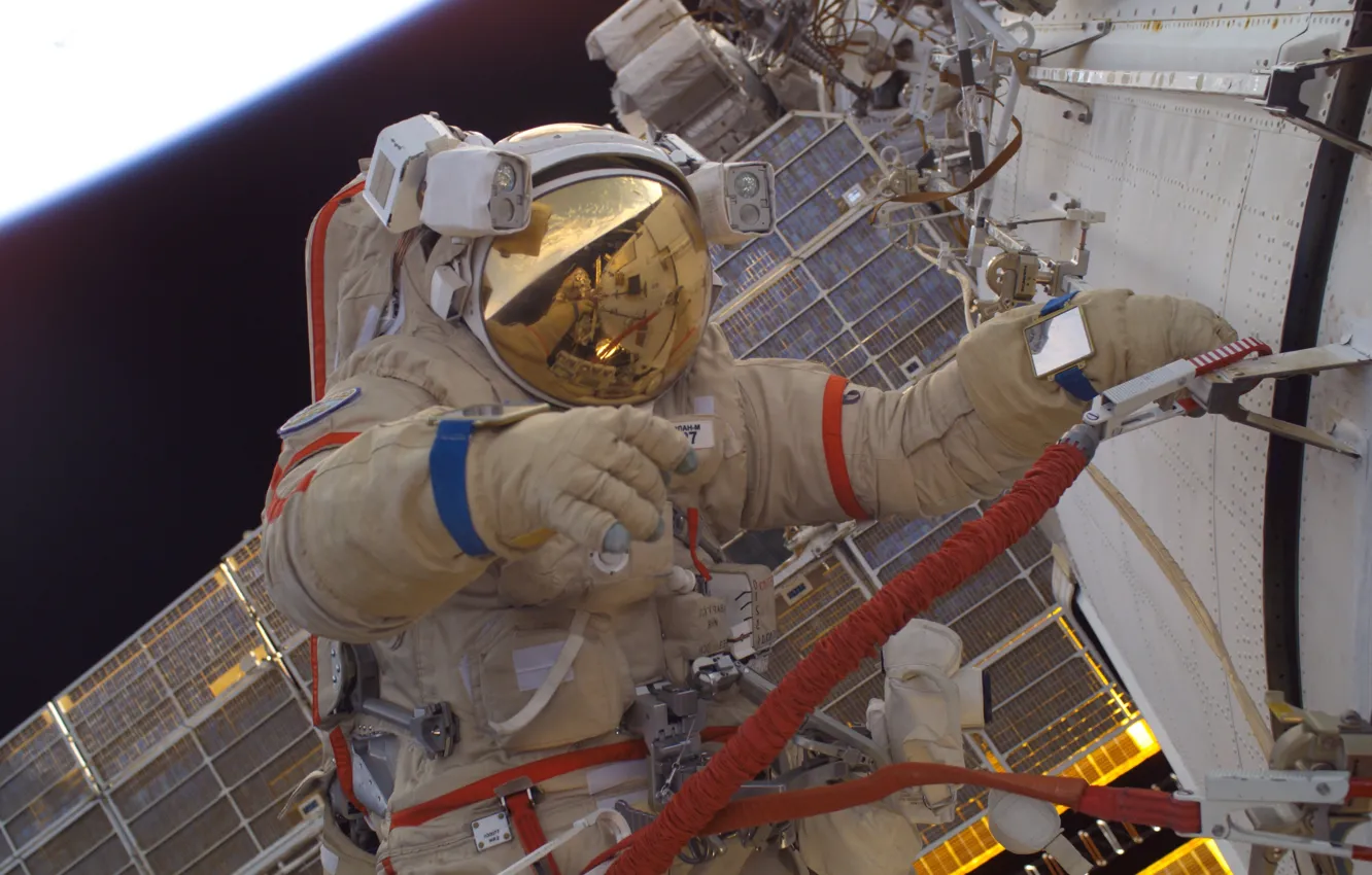 Photo wallpaper astronaut, Space, ISS, Orlan M, Russian spacesuit