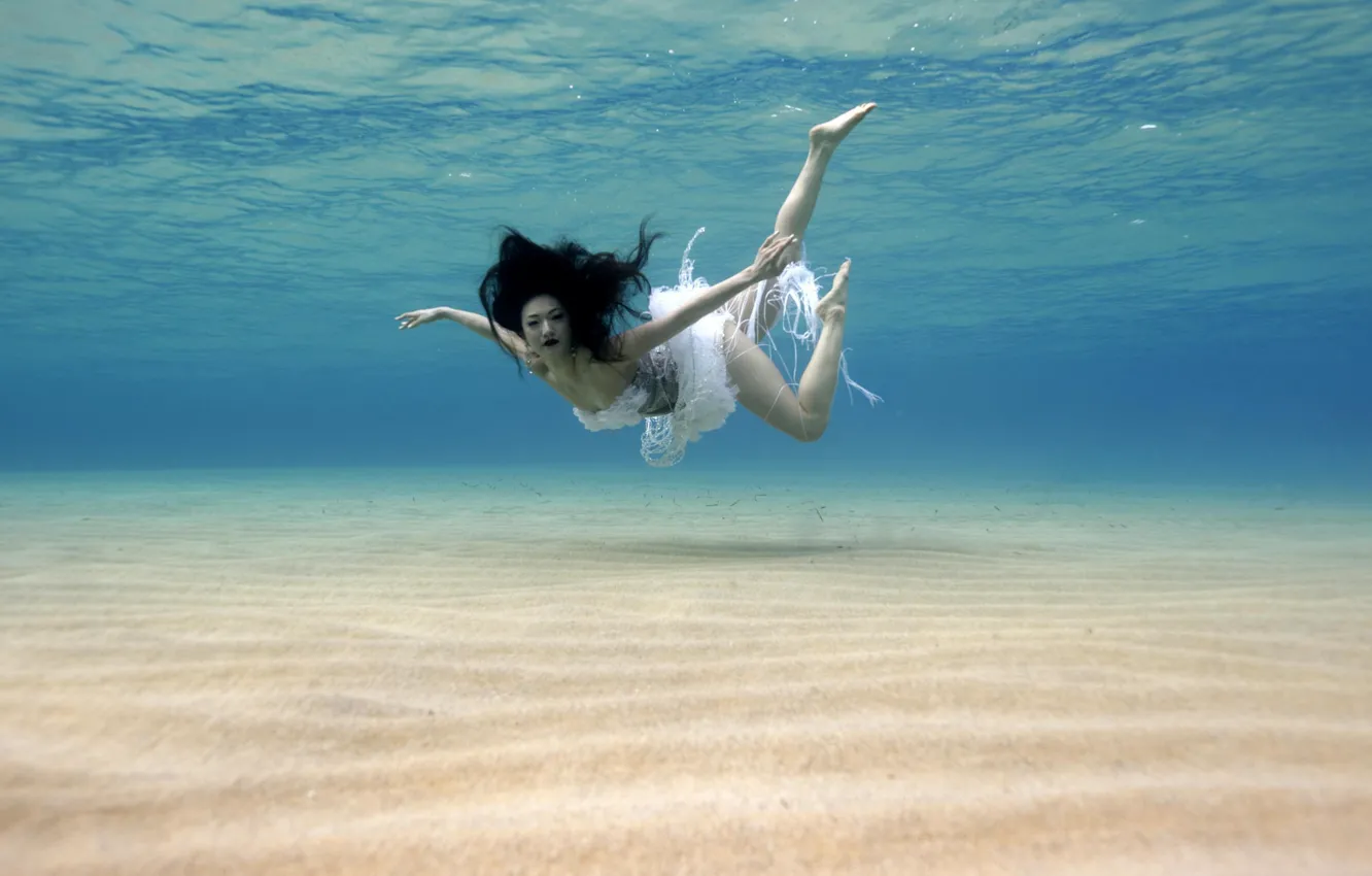 Photo wallpaper dress, underwater, woman, water, sand, asian, female