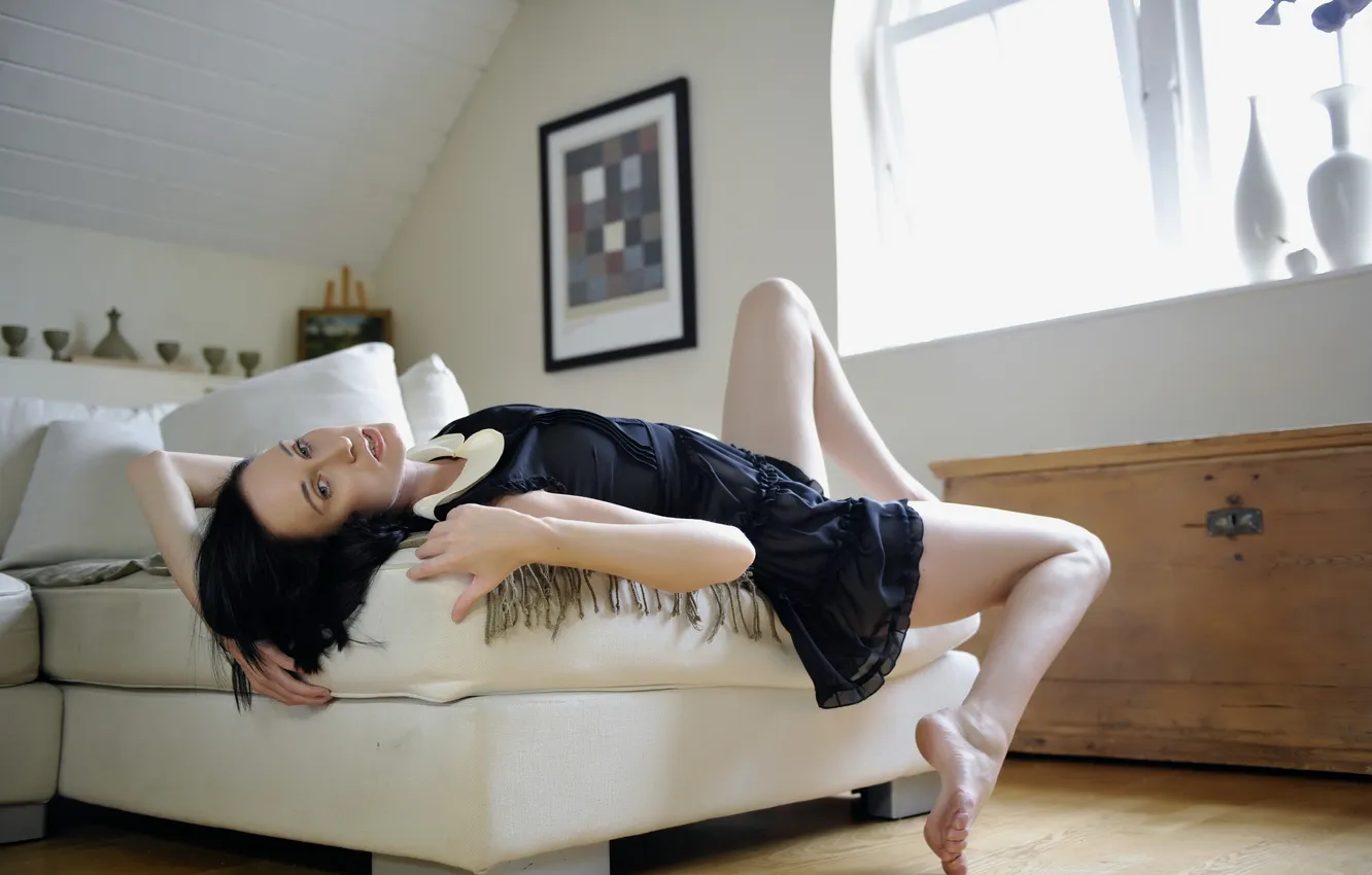 Photo wallpaper carpet, black, hair, bed, dress, brunette