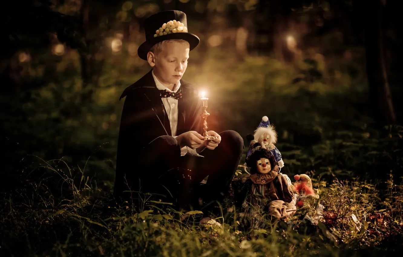 Photo wallpaper mood, toy, candles, Malchik