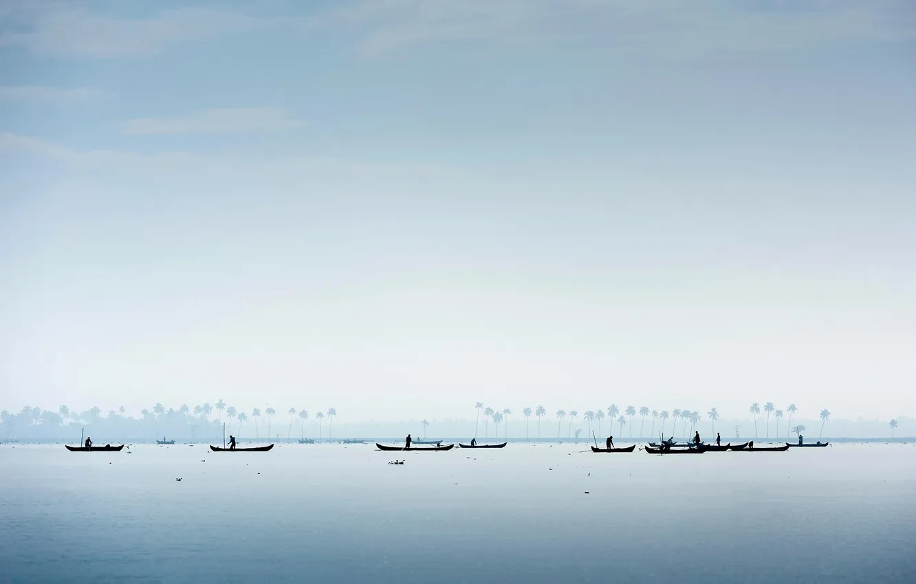 Photo wallpaper boat, India, silhouette, fishers of shellfish, Kerala, the Vembanad lake