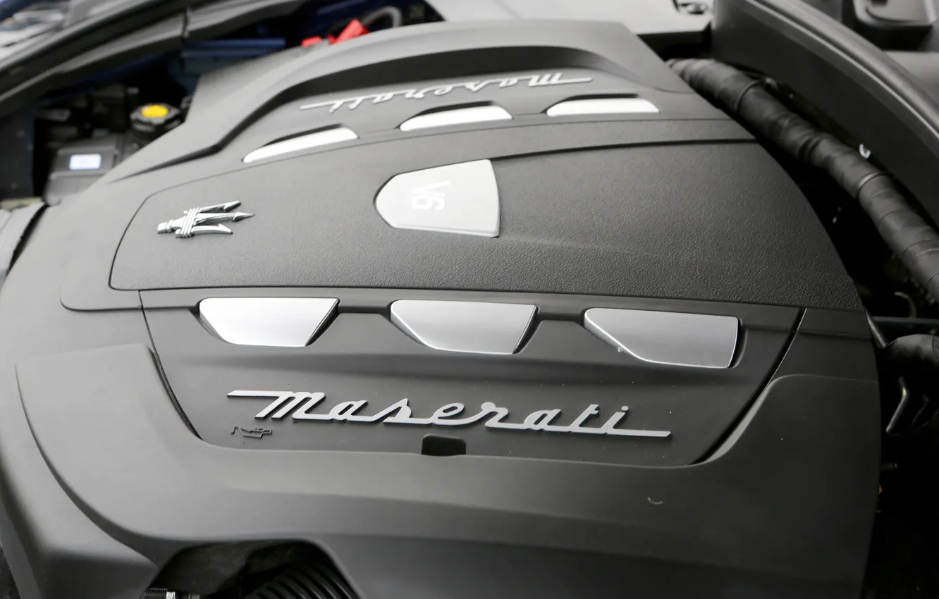 Photo wallpaper grey, Maserati, logo, engine, 2017, Levante