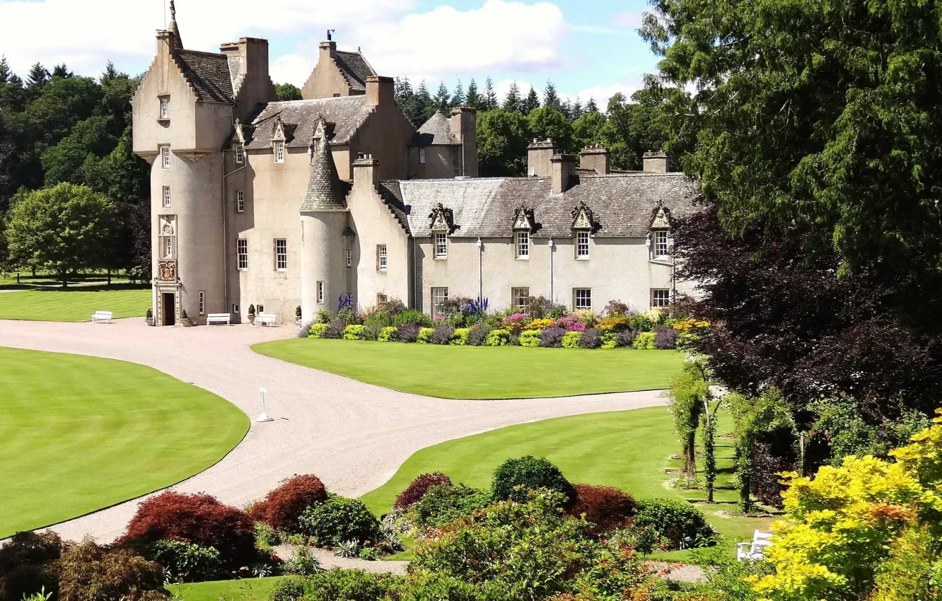 Photo wallpaper summer, castle, garden, Scotland, Scotland, Moray, Ballindalloch Castle