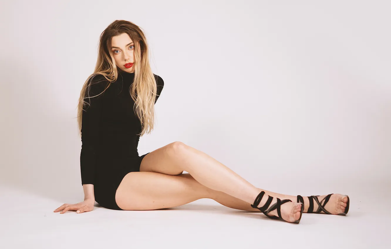 Photo wallpaper girl, pose, Elena