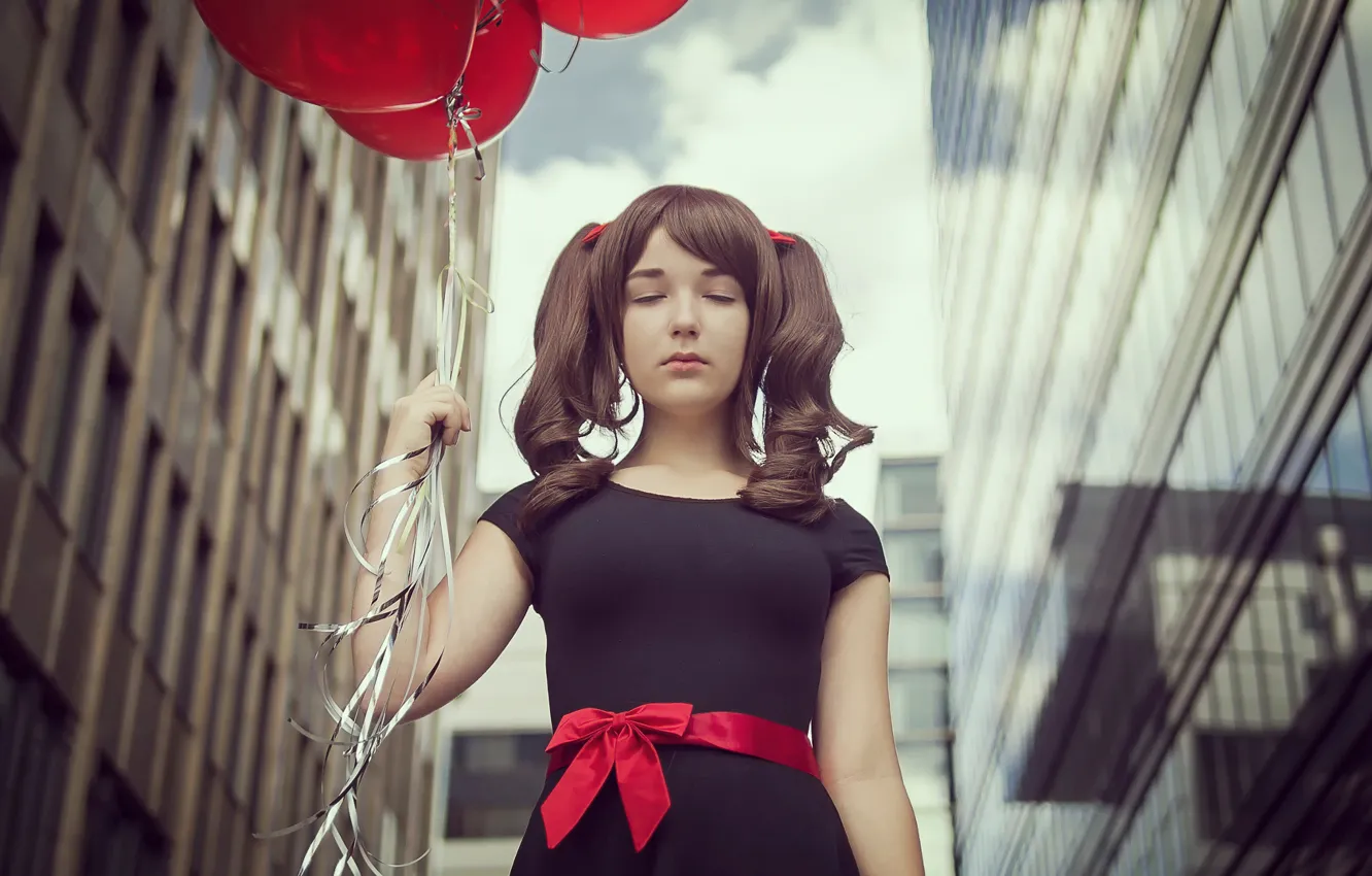 Photo wallpaper girl, the city, street, balloons, Maxim Guselnikov