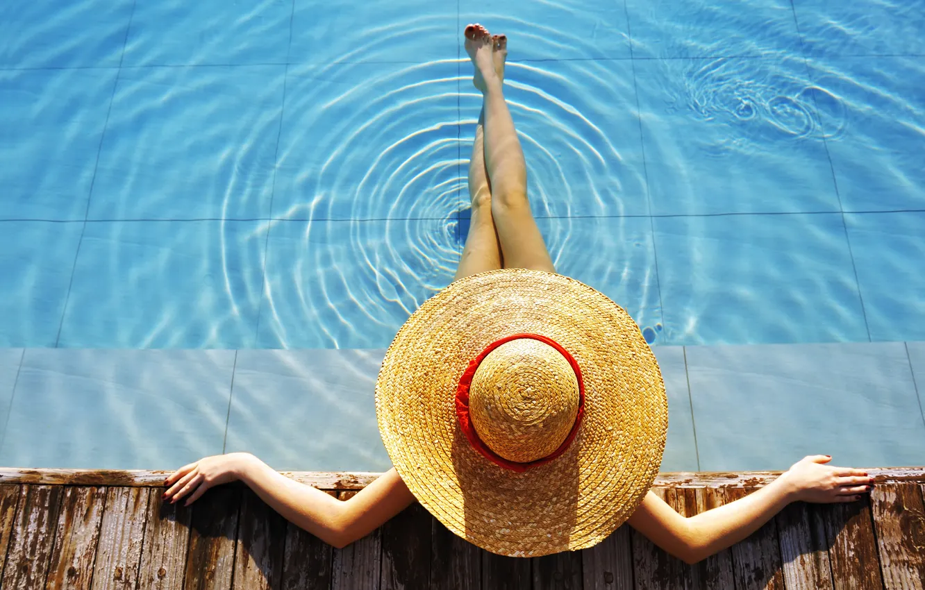 Photo wallpaper hat, pool, skirting, marigolds