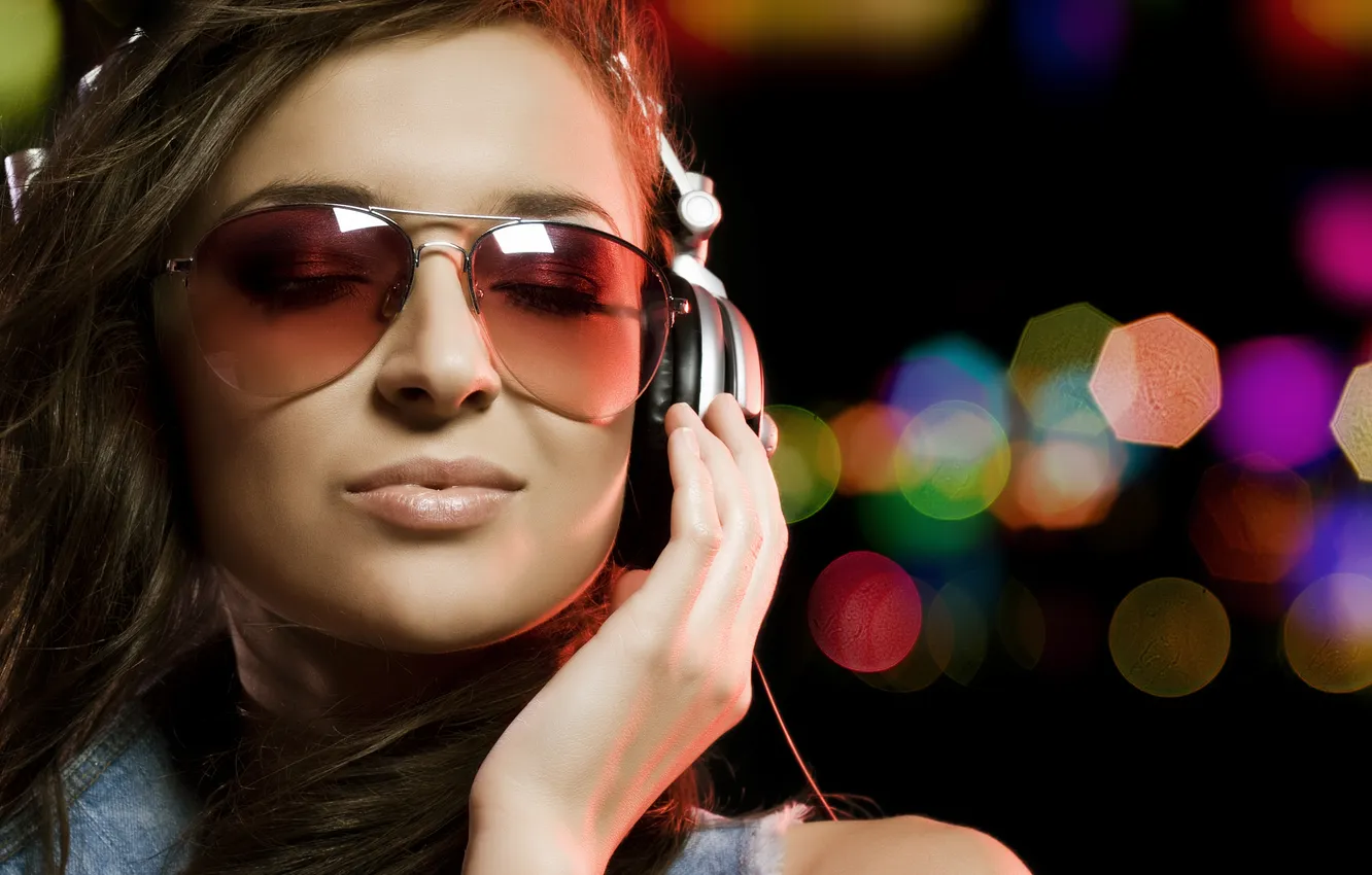 Photo wallpaper girl, headphones, glasses, fun, bokeh