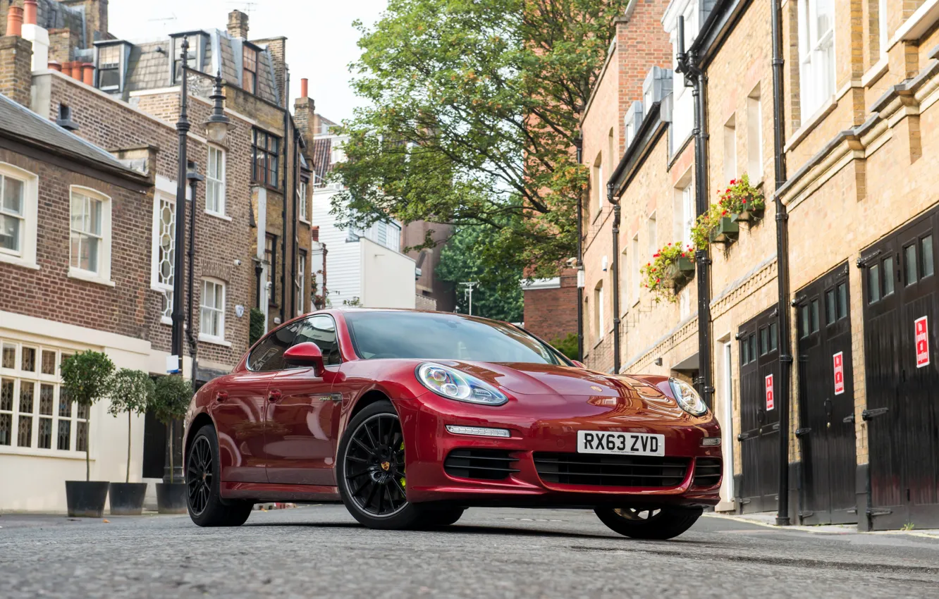 Photo wallpaper street, home, Porsche, Panamera, street, E-Hybrid