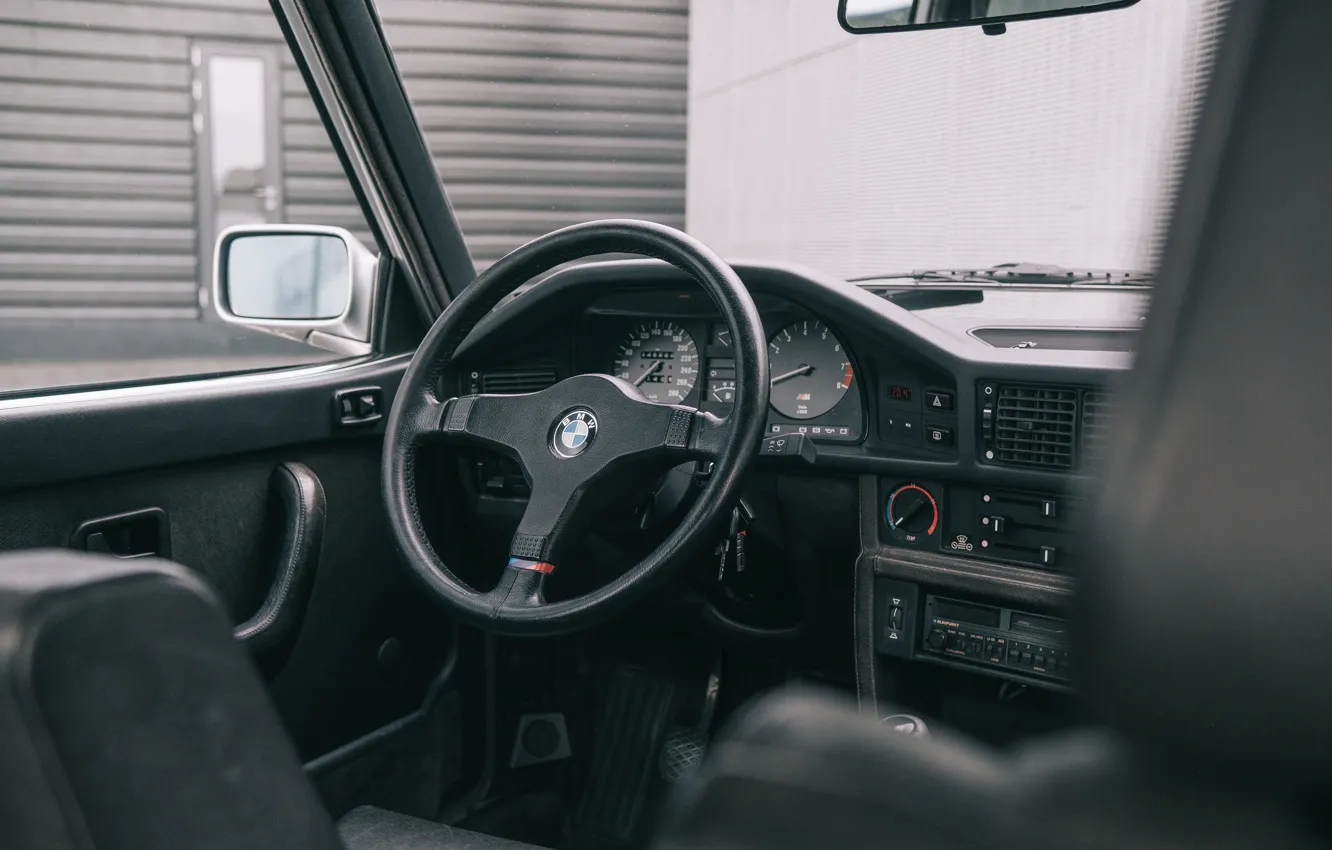 Photo wallpaper BMW, E28, BMW M5, dashboard, car interior