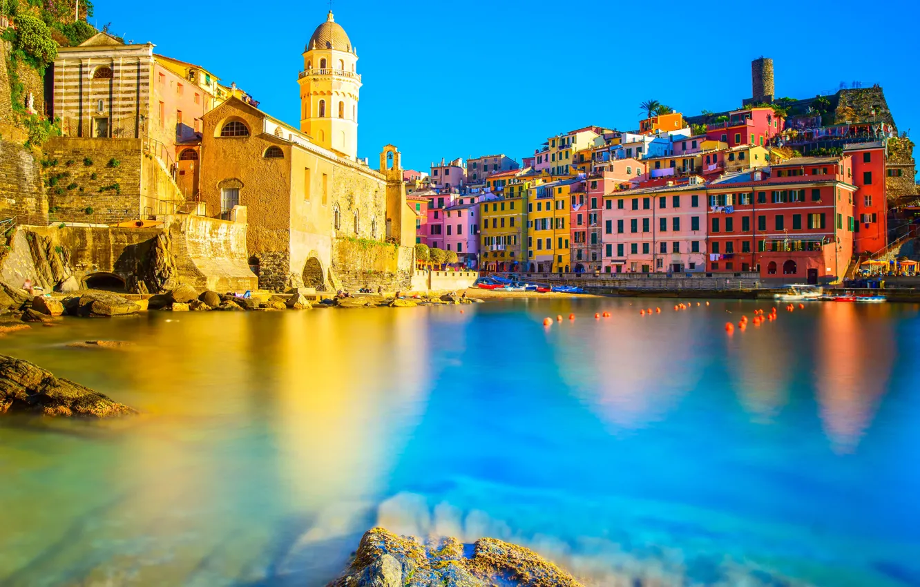 Photo wallpaper sea, the sun, stones, shore, home, Italy, Church, Vernazza