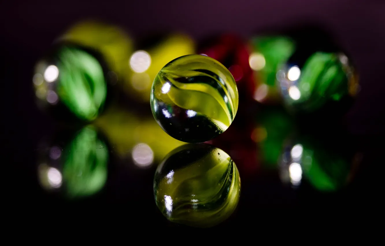 Photo wallpaper glass, balls, marbles