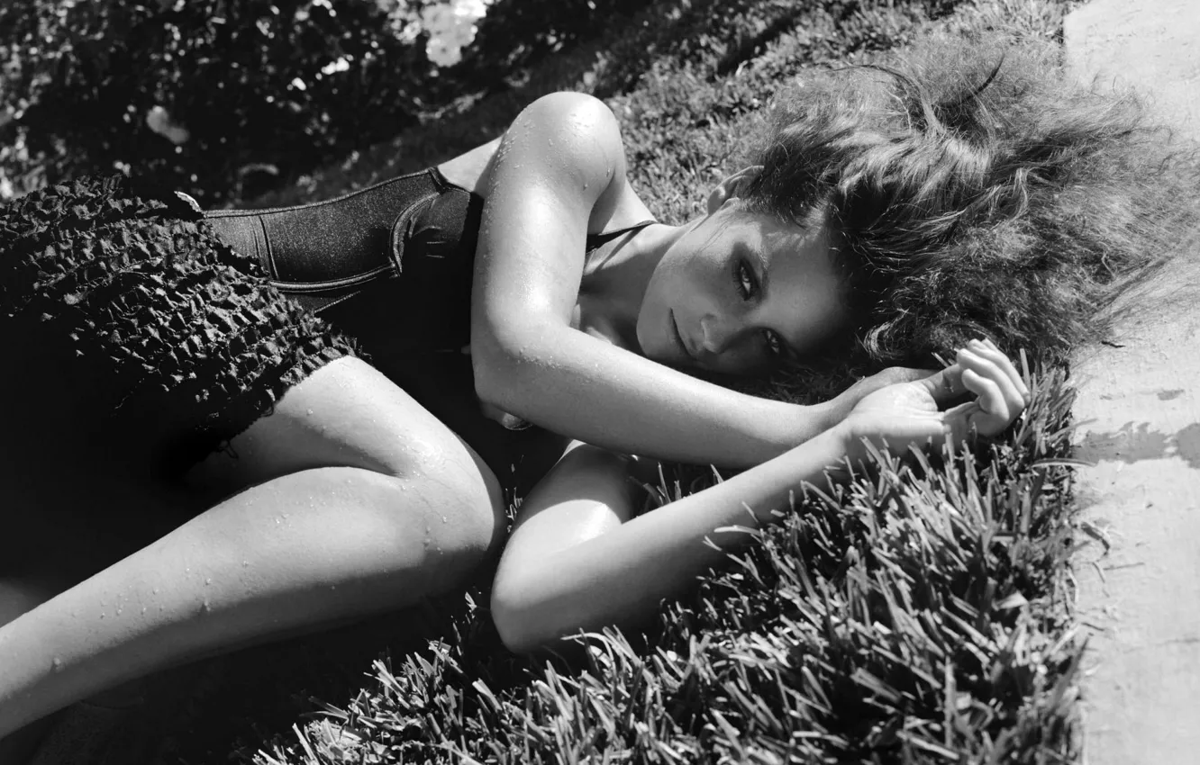 Photo wallpaper road, girl, black and white