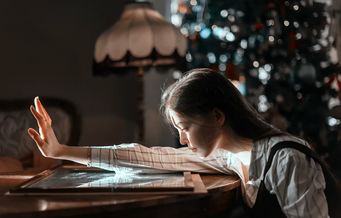 Photo wallpaper girl, the sun, reflection, mirror, Juliana Naidenova, Lyudmila Tomilova