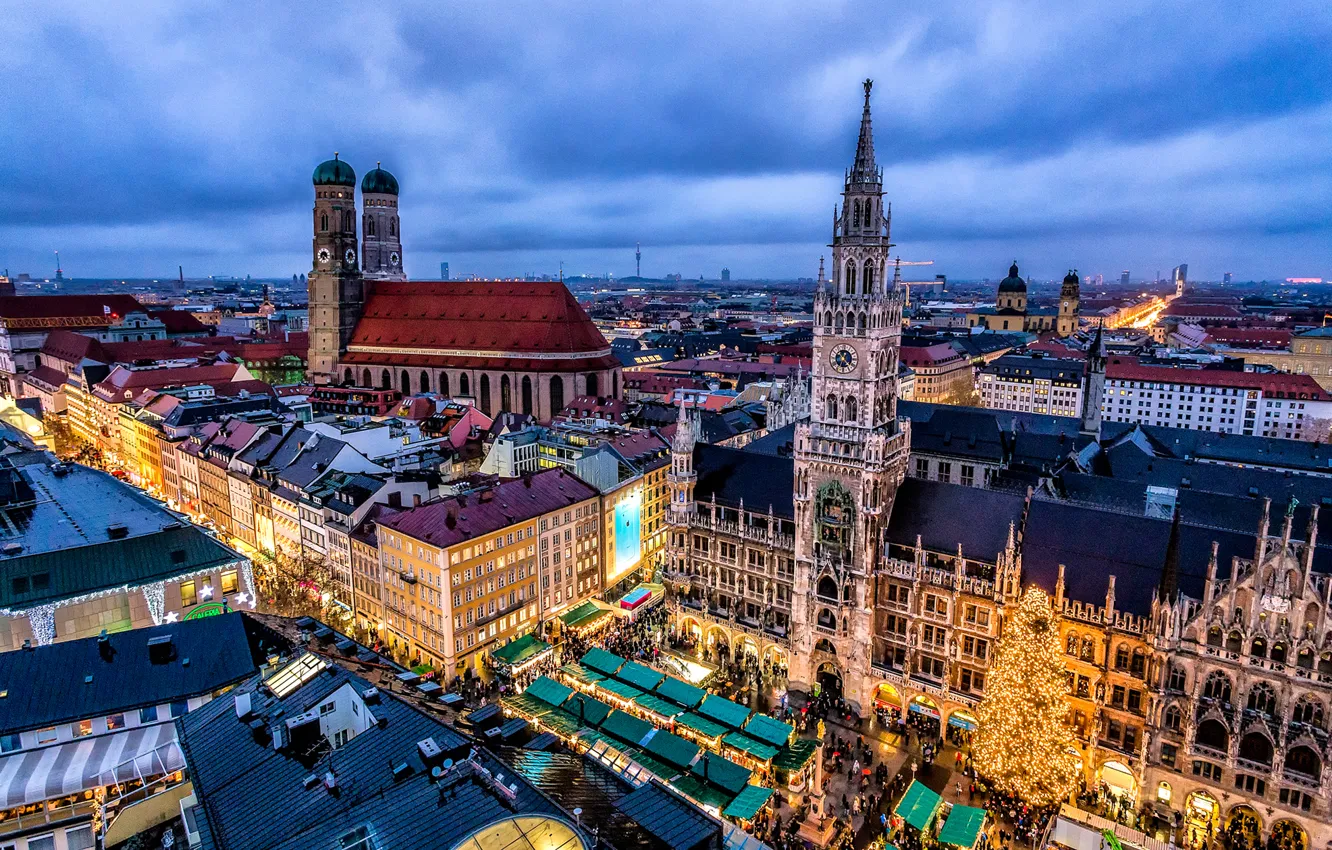Photo wallpaper the city, building, home, the evening, Germany, Munich, area, Christmas