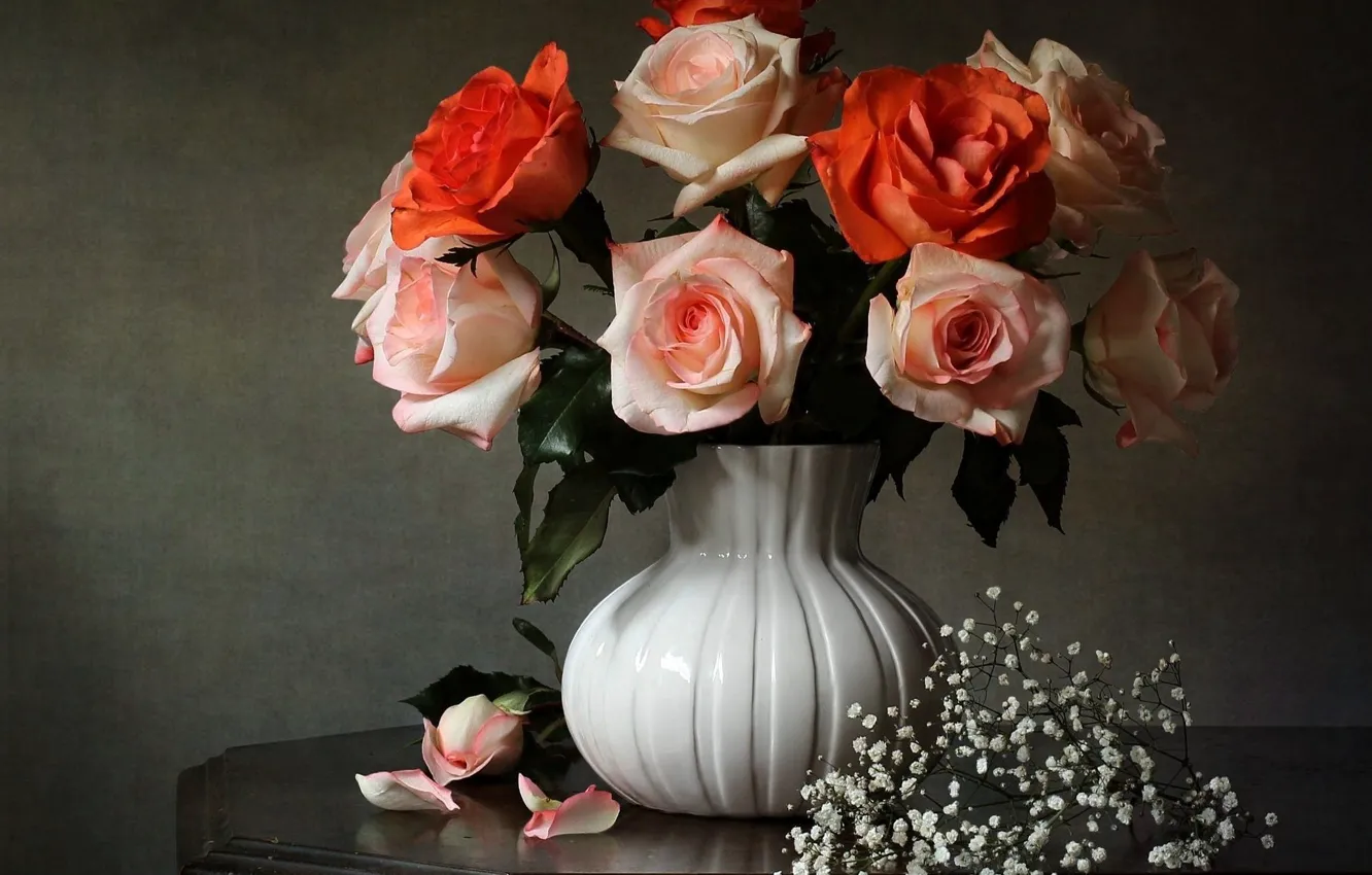 Photo wallpaper roses, bouquet, petals, vase, gypsophila