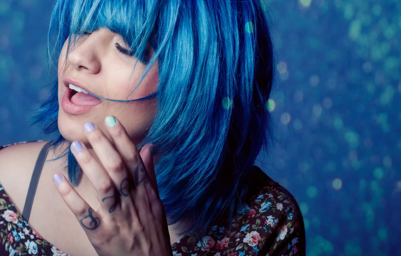 Photo wallpaper girl, blue, hair, Lia Curtis
