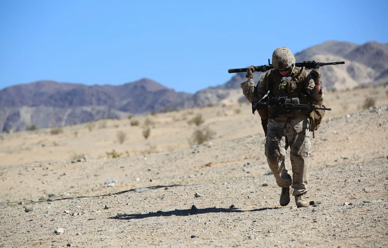 Photo wallpaper weapons, desert, fatigue, soldiers, March