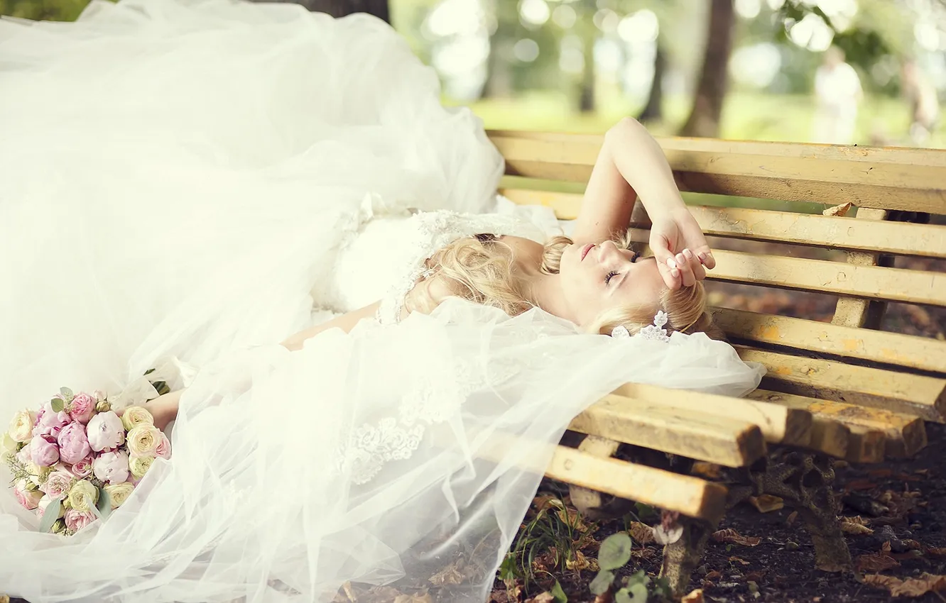 Photo wallpaper flowers, bench, bouquet, blonde, veil