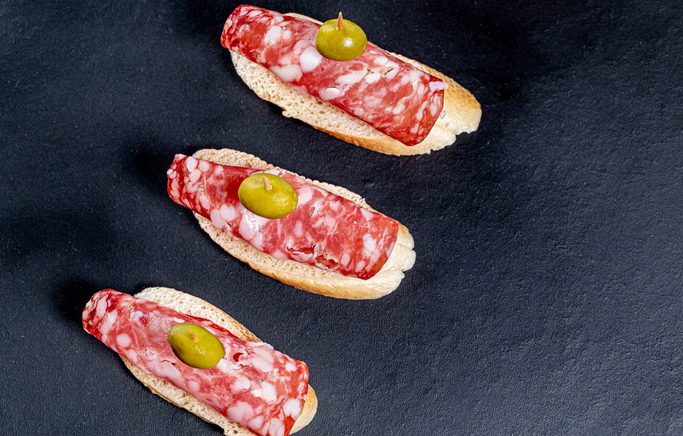 Photo wallpaper olives, sausage, sandwiches