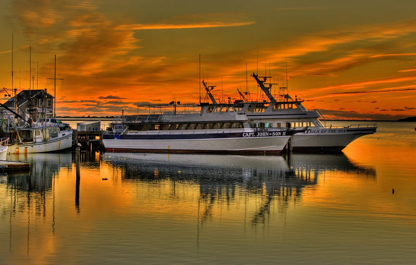 Photo wallpaper the sky, lake, ship, glow