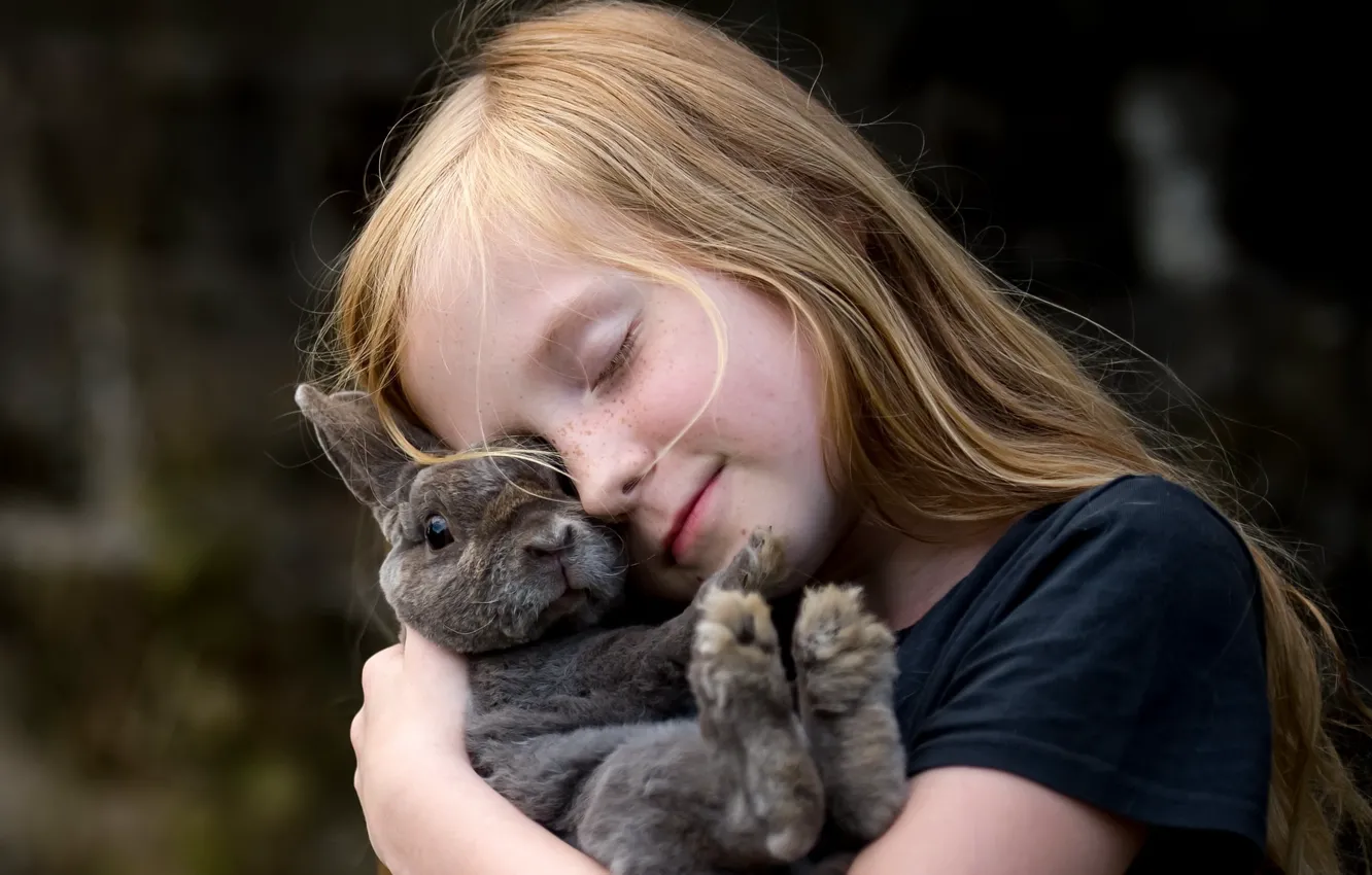 Photo wallpaper mood, rabbit, girl