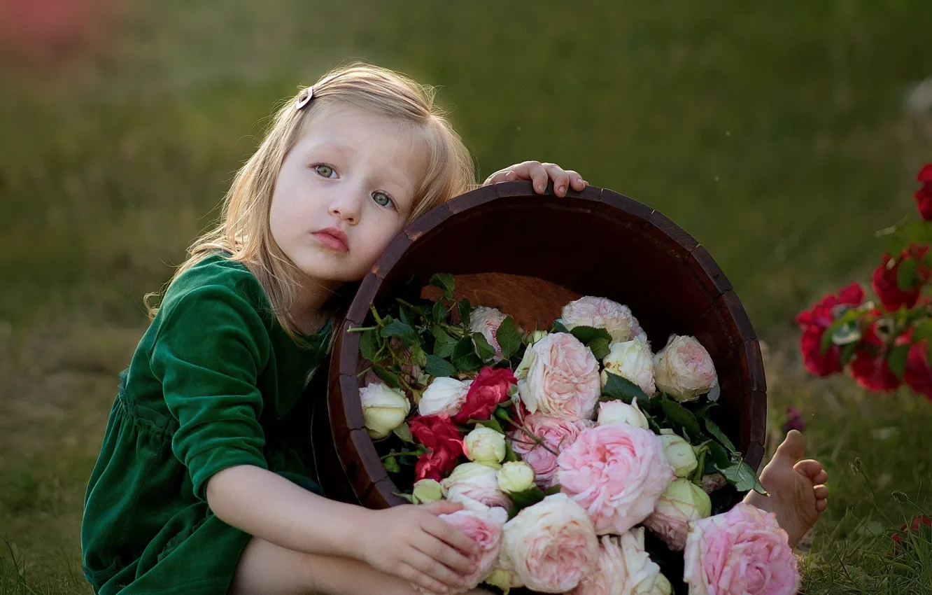 Photo wallpaper grass, flowers, nature, roses, barefoot, girl, barrel, child