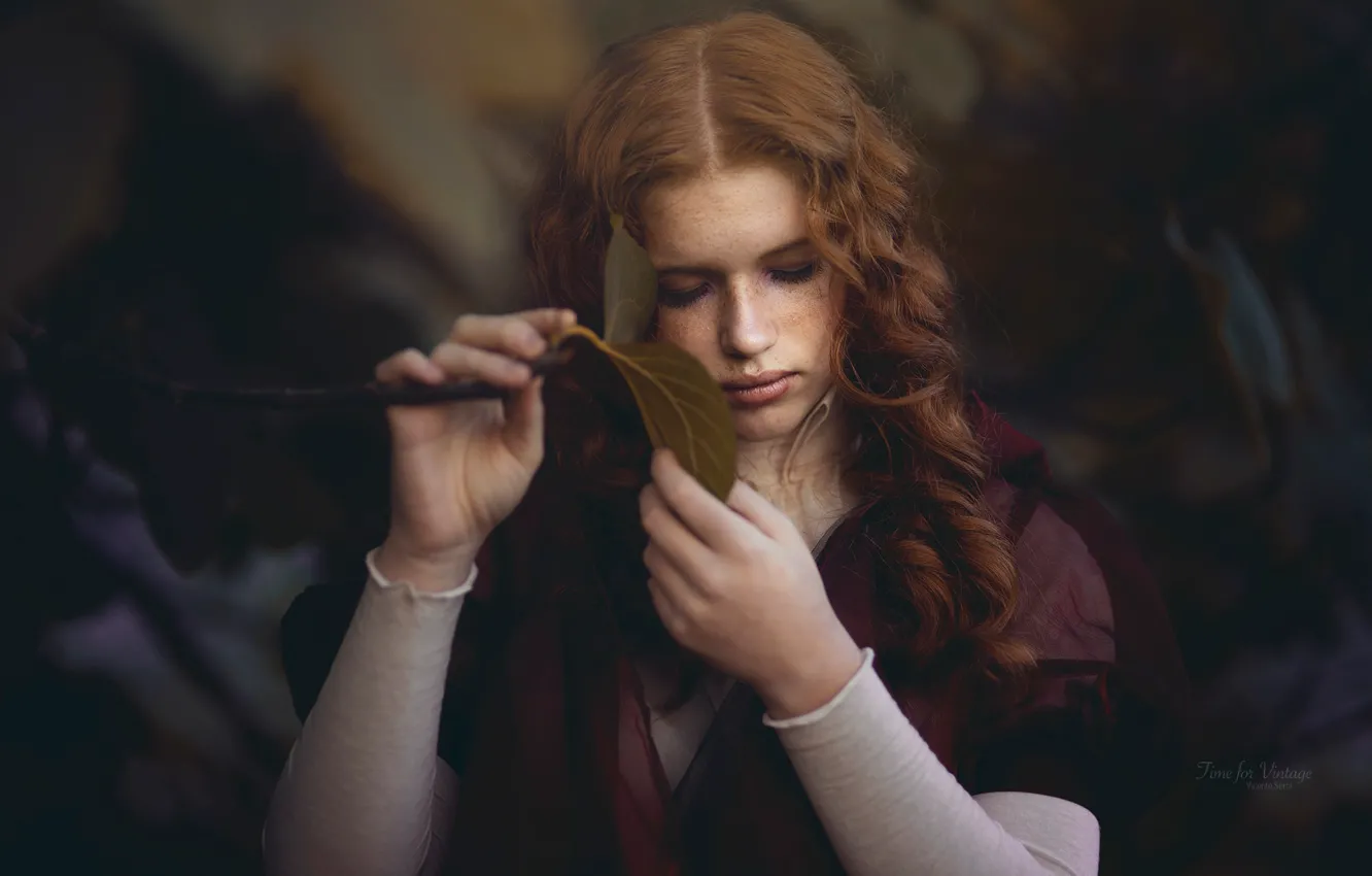 Photo wallpaper autumn, leaves, girl, face, pose, mood, hands, red