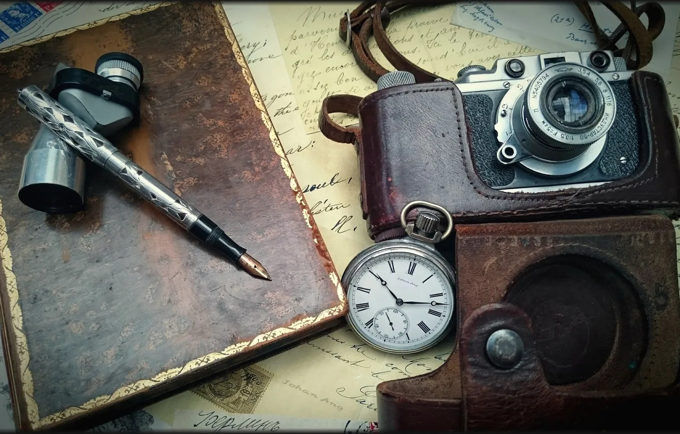 Photo wallpaper letter, retro, watch, feathers, the camera, vintage