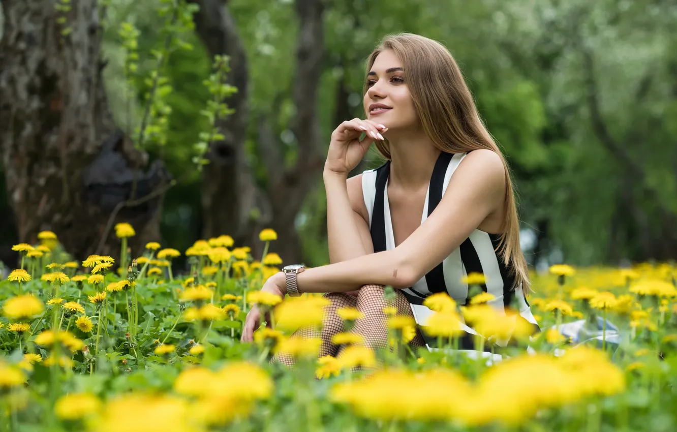 Photo wallpaper girl, sweetheart, model, Flowers, Field, Watch, Smile, Wallpaper