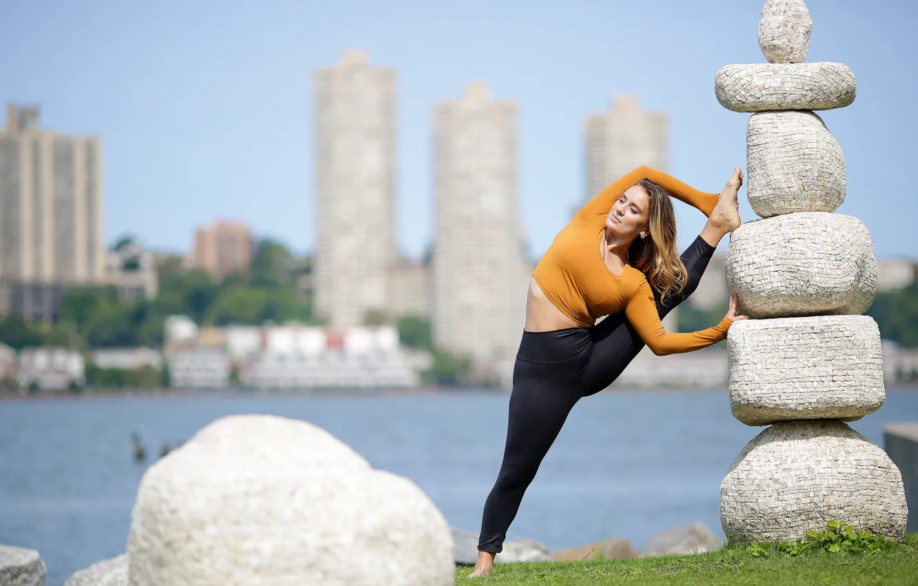 Photo wallpaper girl, pose, stones, gymnastics, legs, stretching, Alexa